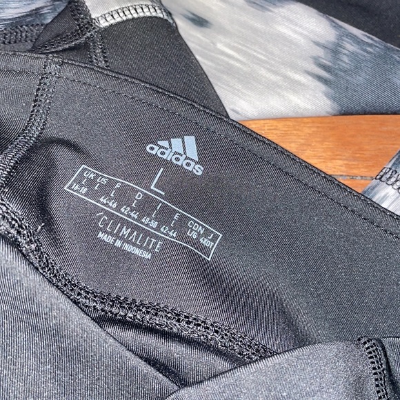 Women’s Adidas Large crop Climalite leggings - Picture 4 of 6